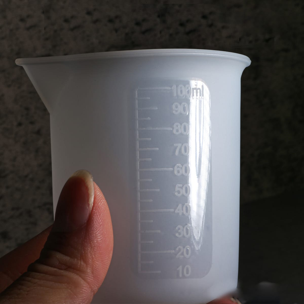 Herramienta dispensadora de pegamento, herramienta artesanal con vaso mezclador graduado, vaso medidor de silicona de 100 ml, venta al por mayor de fábrica, molde