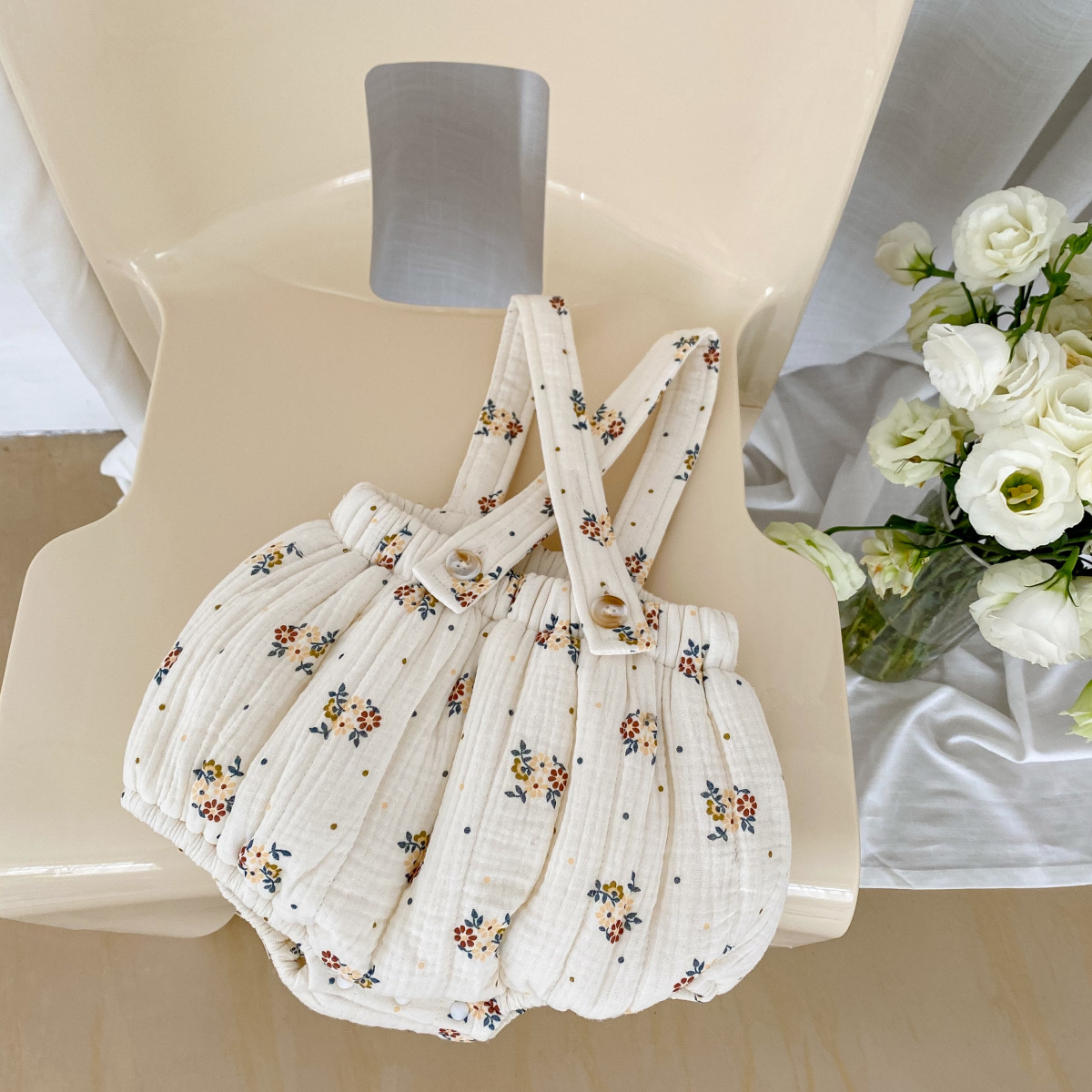 2022 traje de otoño e invierno 0-2 años bebé niñas acolchado engrosado floral algodón acolchado abrigo muñeca cuello superior algodón acolchado abrigo para salir