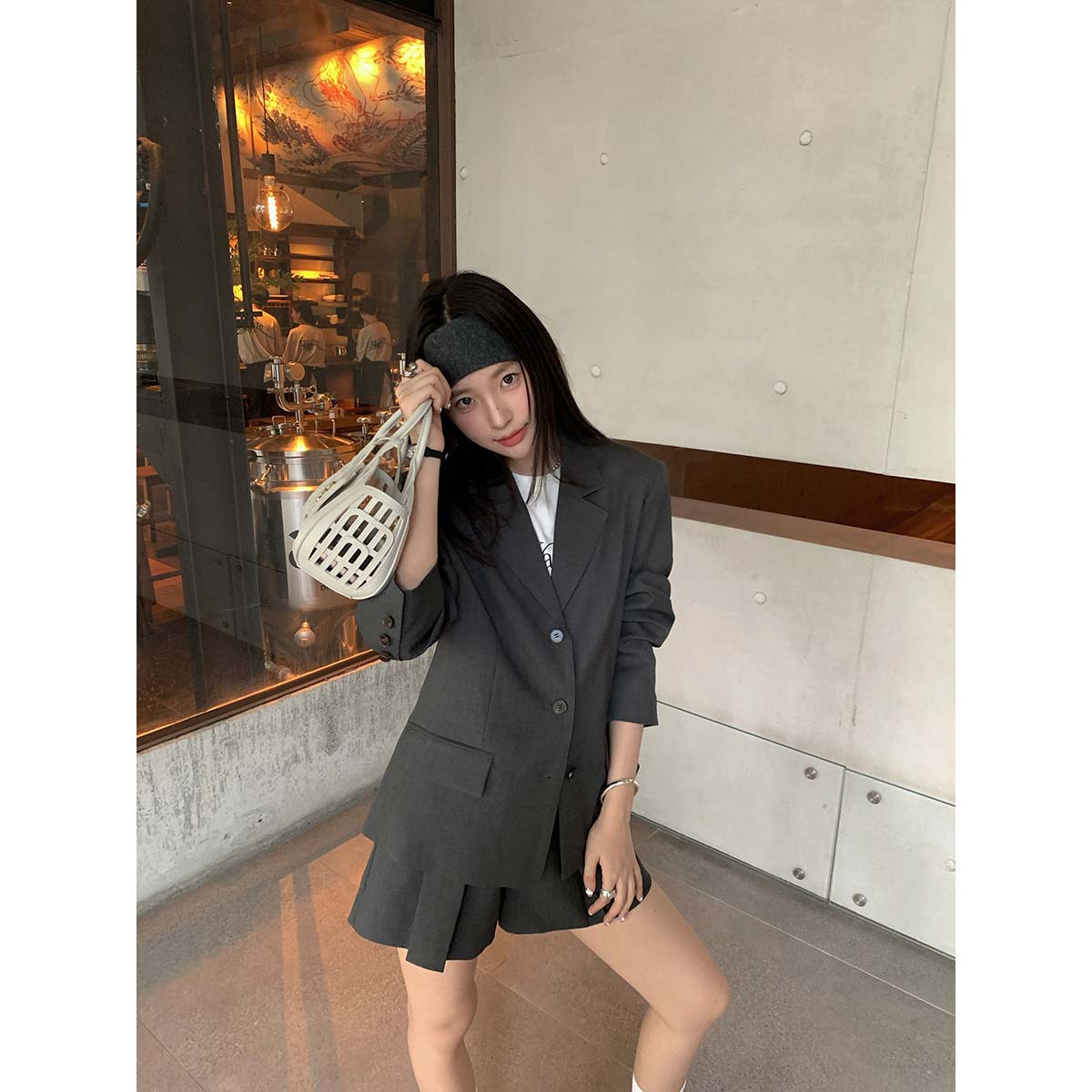 [No Returns or Exchanges] Korean-Style Chic Blazer for Women with a Sophisticated Feel, Slightly Cinched Waist, Long Sleeves, Autumn Suit