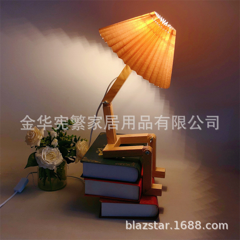 Lámpara de mesa de robot plisado caqui