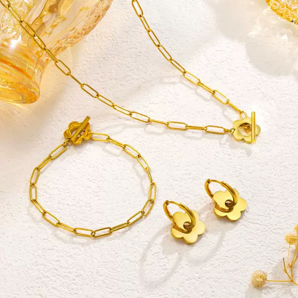 Japanese and Korean Style Ins Small Fresh Geometric Plum Blossom Buckle Distinctive Thick Chain Necklace Simple Bracelet 3 Piece Set Jewelry suit Women