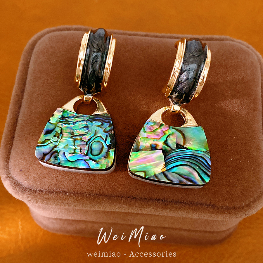 Medieval vintage aguja de plata resina bolsas cuadradas pendientes retro nicho pendientes ligero lujo alta sensación de pendientes para mujeres