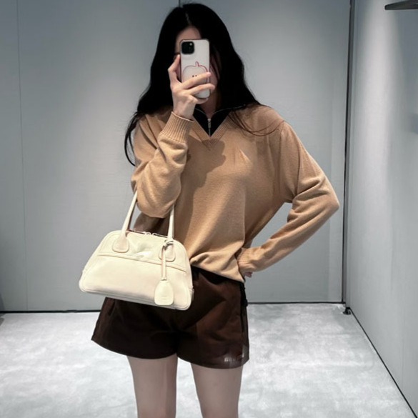 26 Early Autumn New Style Nanyou High-End Miu Simple College Girl Fake Two-Piece Half-Zip Knitted Sweater Cashmere
