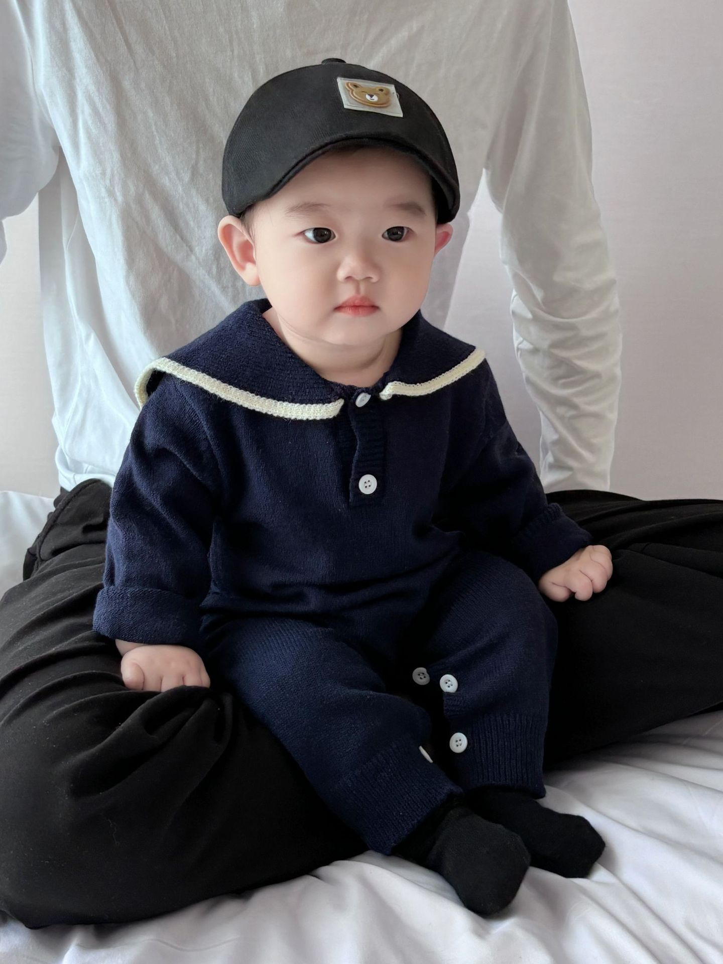 ベビー服 2025 春と秋の新スタイル新生児ネイビーカラーセーターロンパースニットスタイル外出ワンピースハーレム