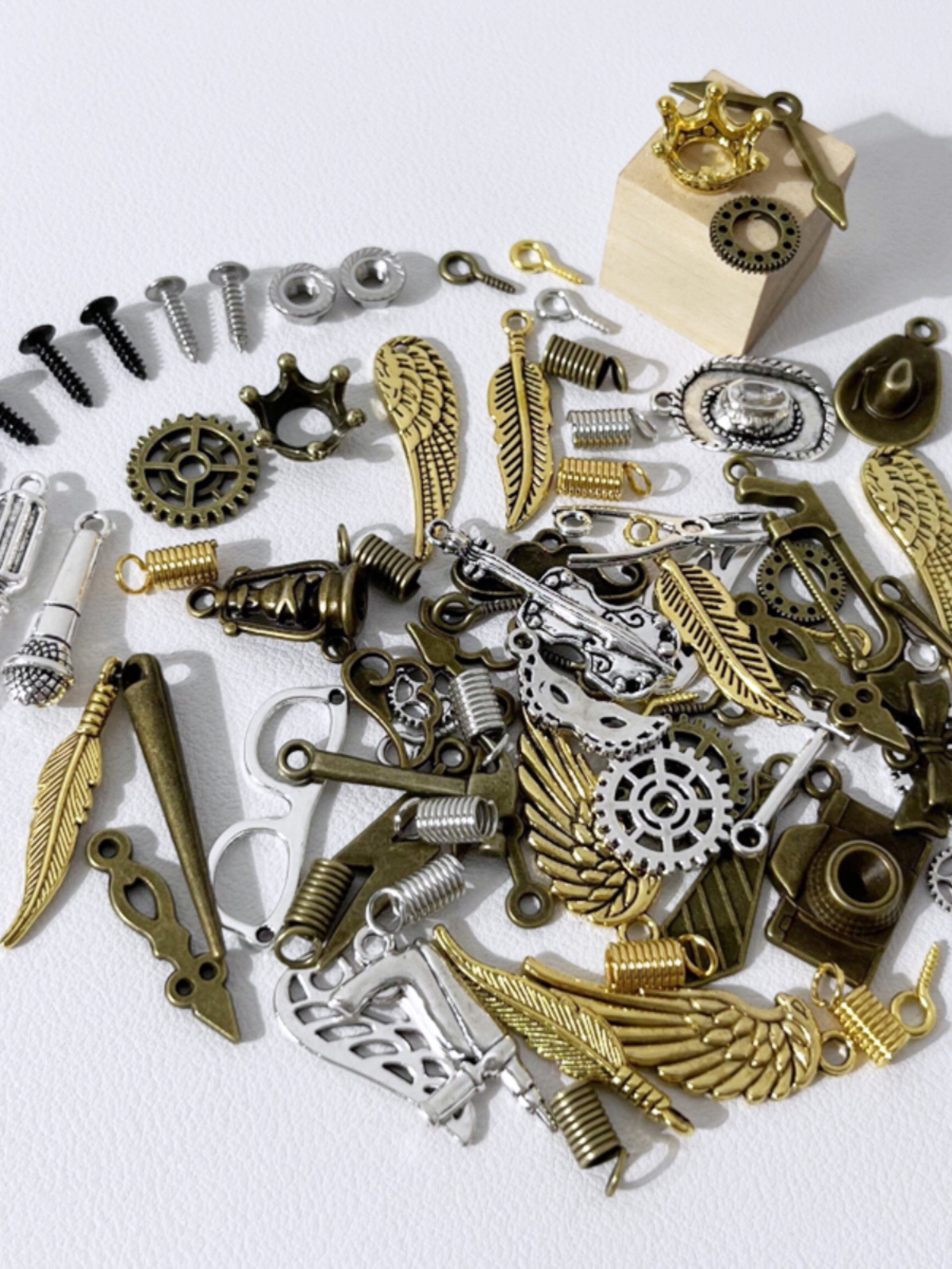 DIY 크리 에이 티브 수제 STEAMPUNK 나무 블록 로봇 키 체인 목걸이 가방 펜던트 소재 BAO PENGDE