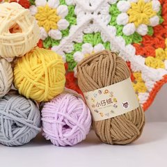 小仔の絨毛の小さい氷の条の太い毛糸のメーカーはマフラーの靴のおもちゃの毛糸の手作りのdiyの編み物の包みを卸売りします。