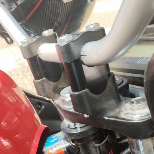 Aluminum Alloy 30mm Riser 7/8-1/8 Handlebar Riser Suitable for R1200R1250 Bmw Handlebar Riser