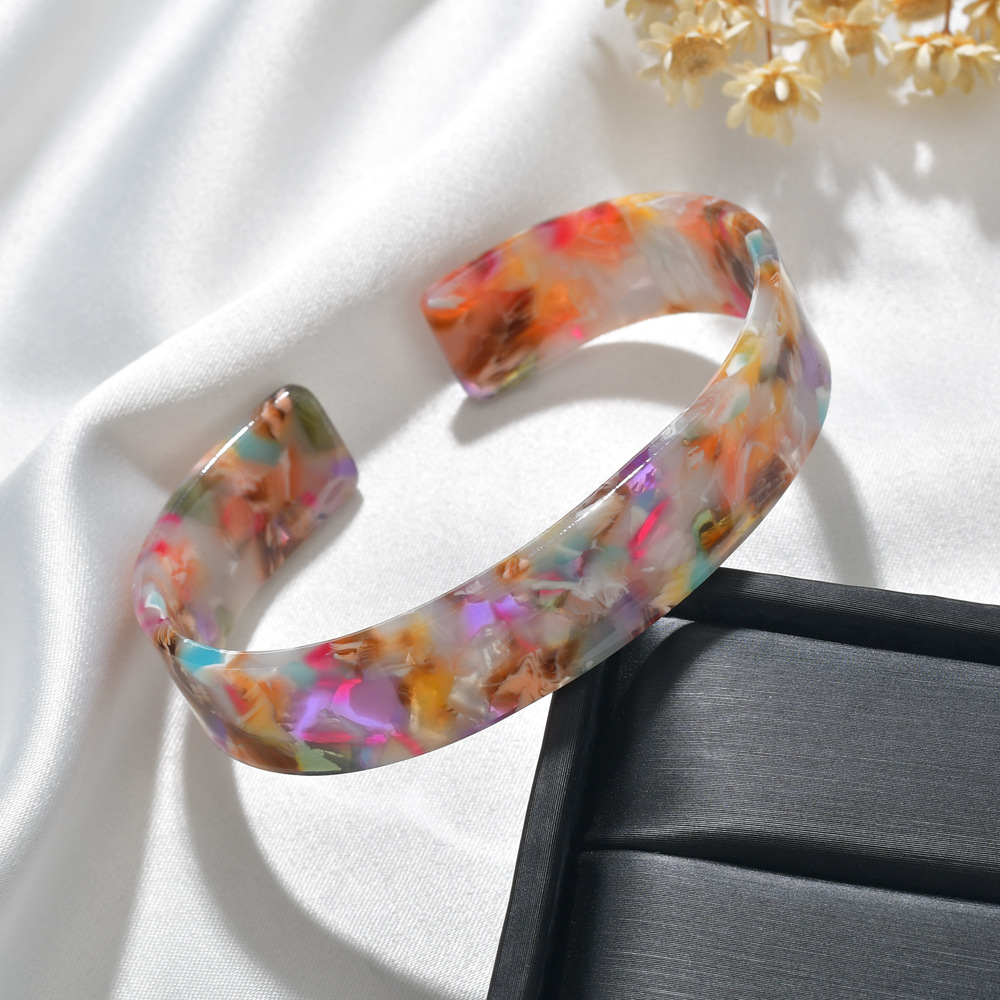 Fashion Leopard Print Wide Acetate Plate Geometric Bracelet display picture 3