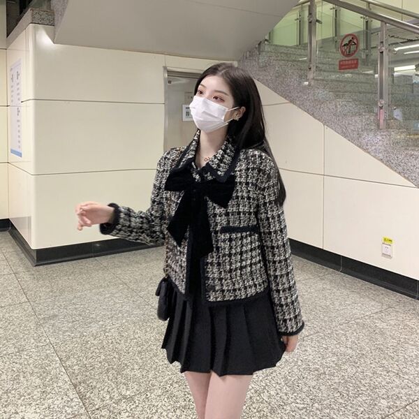 Demi-season retro jacket
