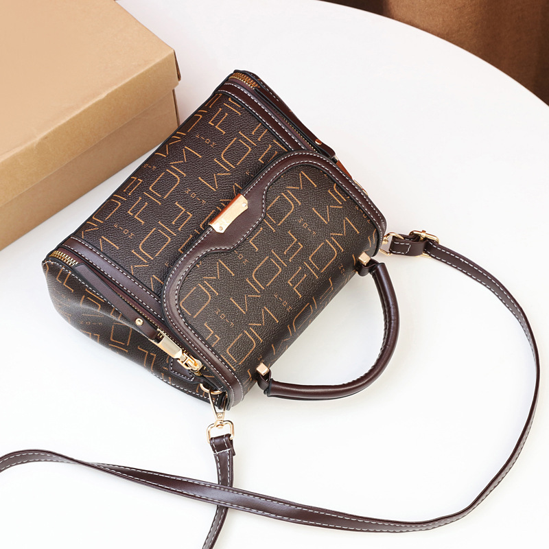 Women's Crossbody Bag Large Capacity Square Commuter Shoulder Bag_voghion.com