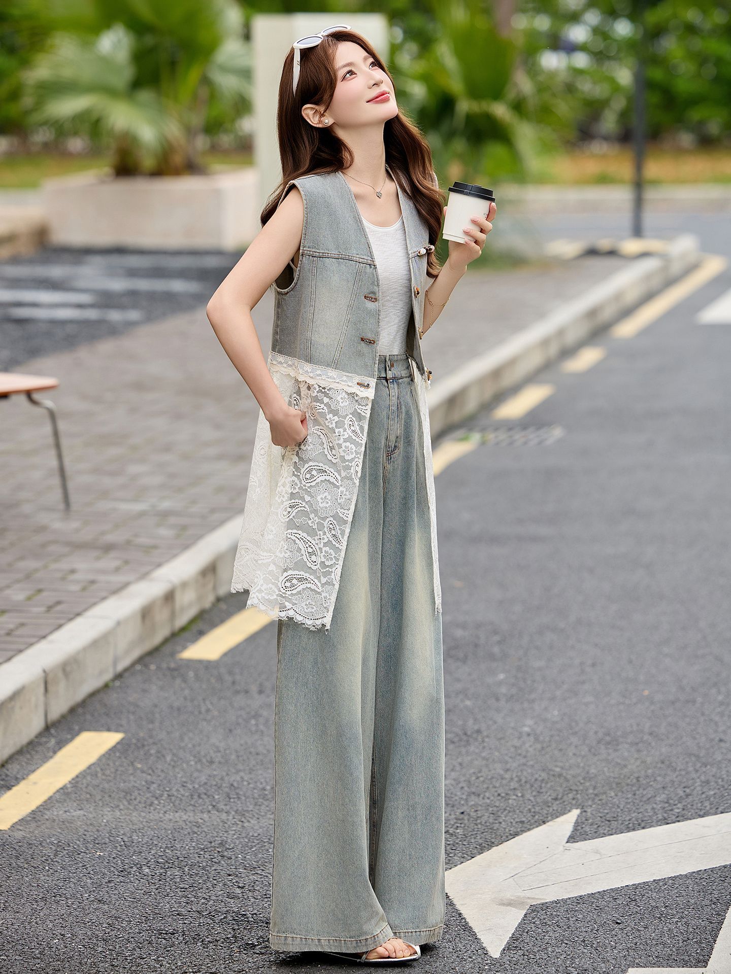 Bộ quần áo denim nữ gồm áo vest không tay và quần ống rộng AH8620 — Màu ảnh
