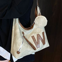 �������W�t����Ů2025�¿����e�μ�б���Ůͨ�ڏ͹ŕr�����ذ�Ů