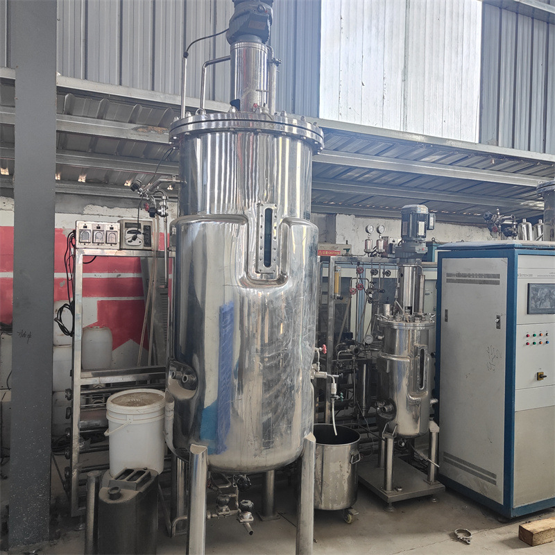 供应二手不锈钢发酵罐  化工真空发酵设备 不锈钢双层立式密封罐