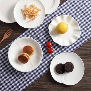 Ceramic 6-inch Small Plate Dessert Dessert Plate Dish Plate Home Dim Fruit Creative Plate Afternoon Tea Snack Plate