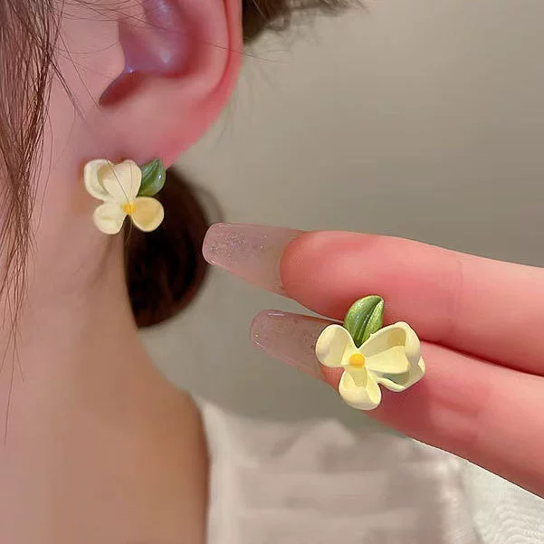 Сережки-уши, милые маленькие сережки, дизайн ожерелья из жемчуга с цветочным узором, без пирсинга