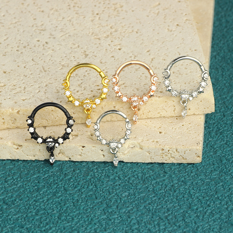 16G labret stud size and finish detail
