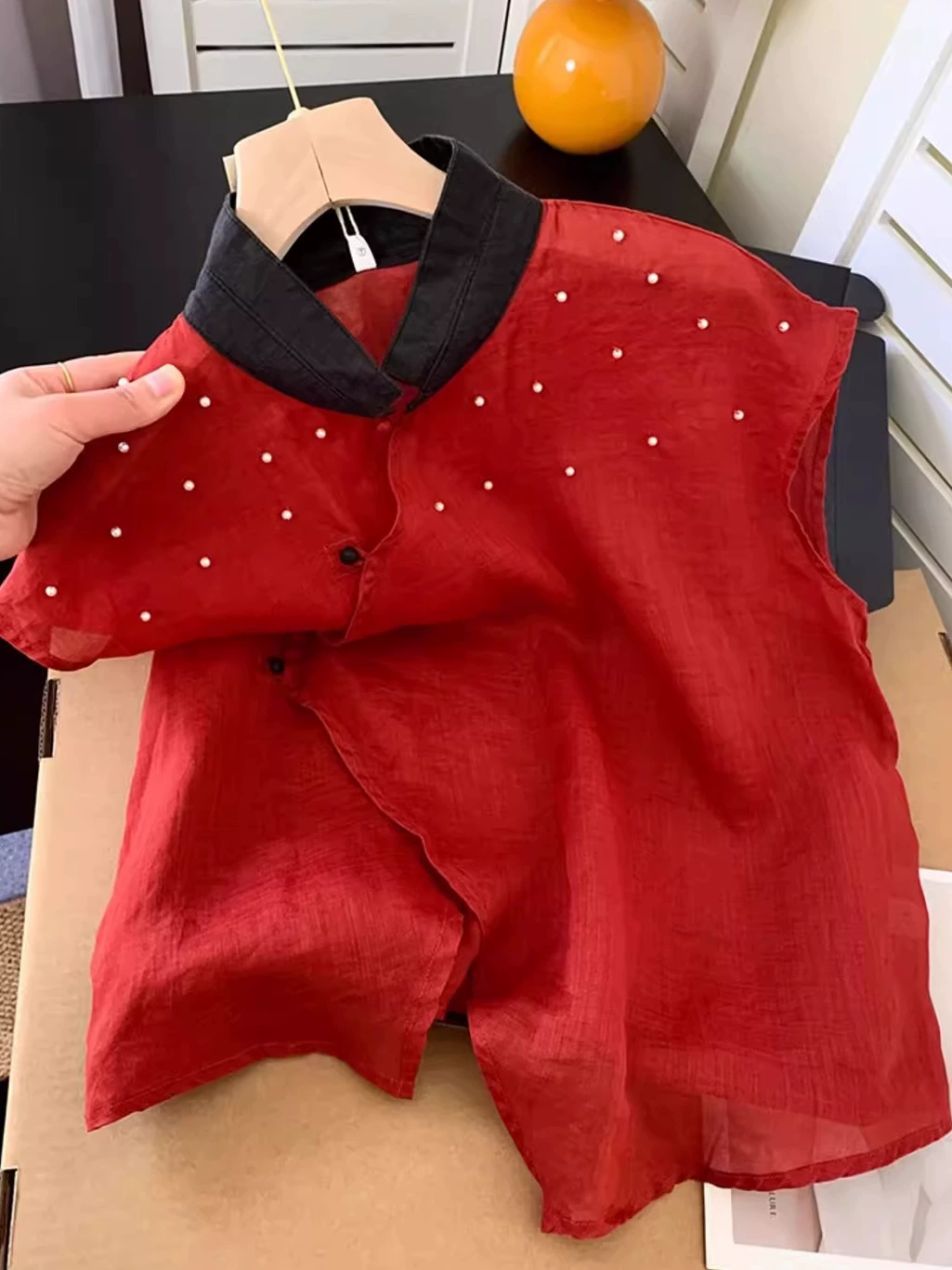 Новая льняная рубашка в китайском стиле с тяжелым бисером для женщин, летняя свободная рубашка большого размера в китайском стиле с диагональной планкой контрастного цвета, топ из хлопка и льна с короткими рукавами