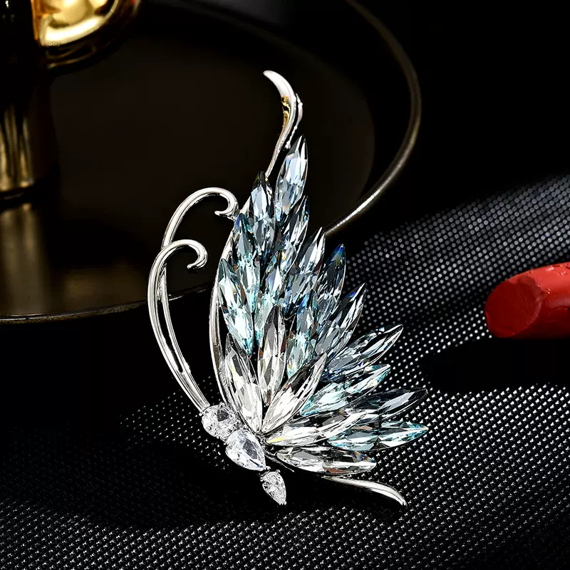 新款重工奢华INS风气质优雅蝴蝶羽翼胸针