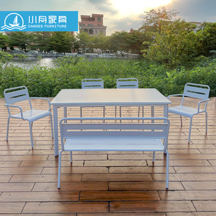Modern Minimalist Courtyard Balcony Wrought Iron Table and Chair Set for Outdoor Milk Tea Shop or Café Seating