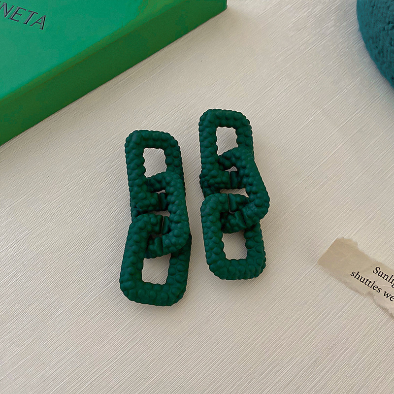 925 silver needle green Earrings collection European and American fashion retro petal Tassel Earrings personalized high sense Earrings 925 silver needle green Earrings collection European and American fashion retro petal Tassel Earrings personalized high sense Earrings
