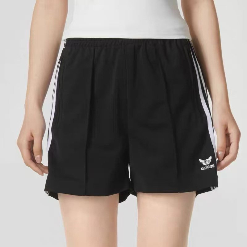 Cross-Border Clover Summer Hot-Selling Three-Stripe Sports Shorts for Women, Korean Style Trendy Versatile Slimming Loose Three-Quarter Shorts Cross-Border Clover Summer Hot-Selling Three-Stripe Sports Shorts for Women, Korean Style Trendy Versatile Slimming Loose Three-Quarter Shorts