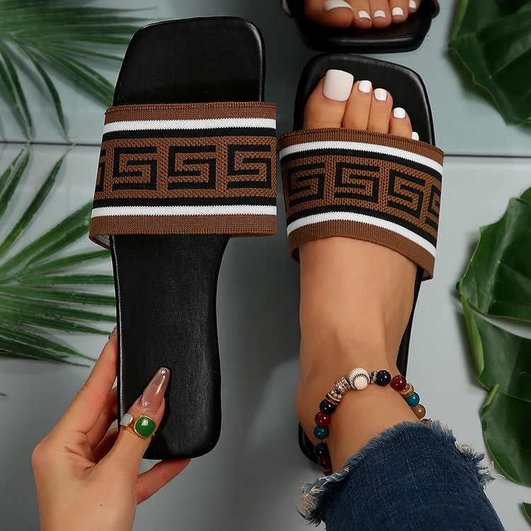 Women's Flat Sandals, Summer New Style, Simple European And American Style, Plus Size, Fashionable English Color Blocking, Casual Sandals._vogvips.com