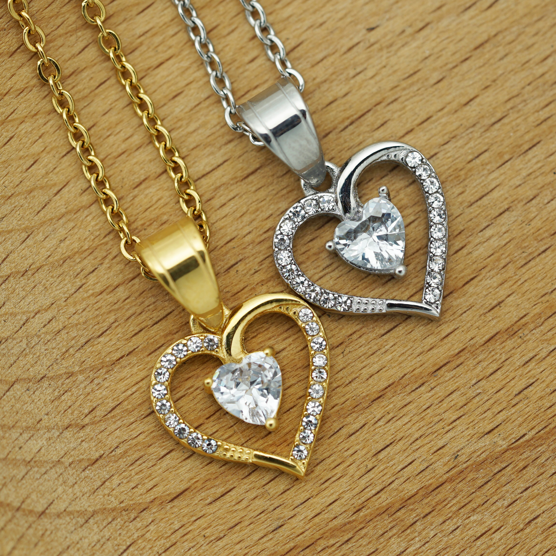 304 Stainless Steel Material 1 Piece 16 * 16mm 304 Stainless Steel Zircon Heart Shape Pendant