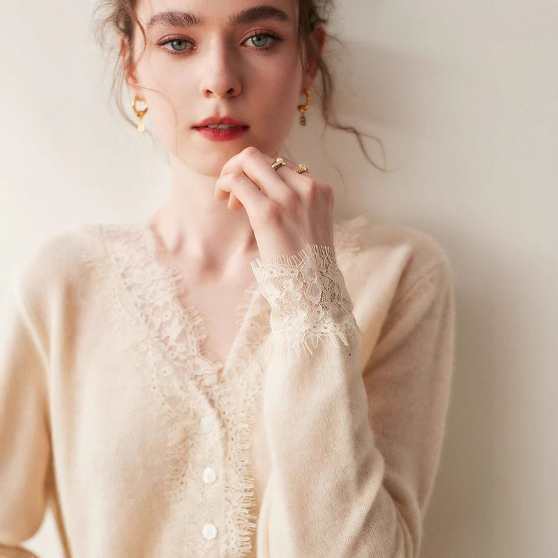 Misty Hazy Water-Soluble Lace Cashmere Cardigan Women's V Neck Skin-Friendly Cashmere Loose Large Size Knitted Bottoming Shirt