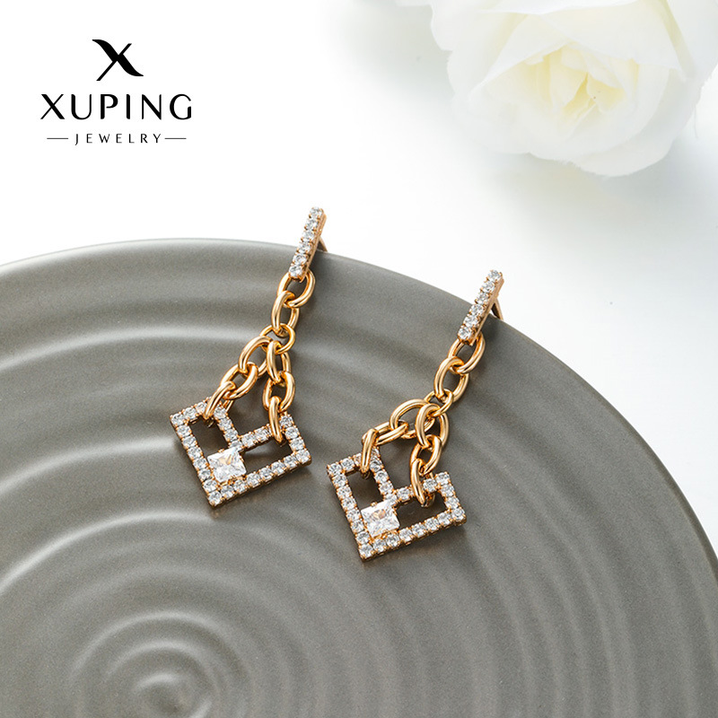 Xuping joyería cadena de diamantes pendientes de amor ligero de lujo de alta calidad aleación galvanizada 18k pendientes de color al por mayor mujeres