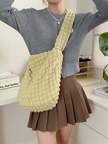 39133 Bubble pleated commuting bag large capacity crossbody bag for women  new college student class canvas bag