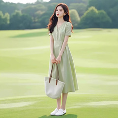 2025 新しいスタイルの小柄な人向けの夏服、高級フレンチスタイルのグリーンウエストドレス、女性の夏服