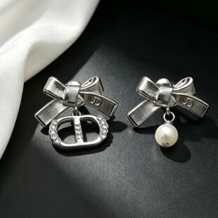 26�����¿��p���|�а׽�ɫ�����Y���h��ĸ�������Ů�ٴ��������l