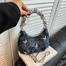 �߼���С������Ů����2025�¿�r��朗lб����n���ް�������Ӱ�