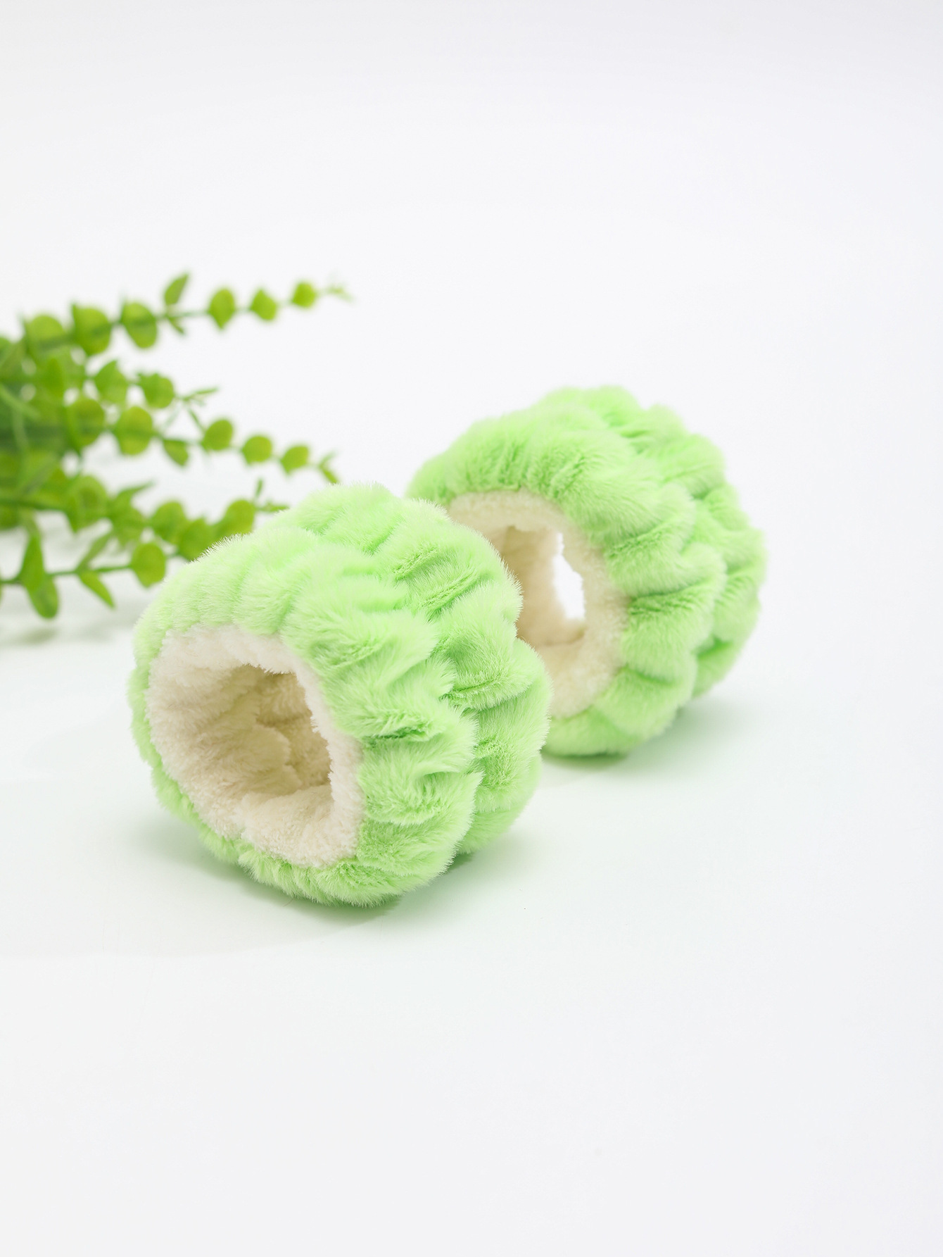 Otoño y invierno de peluche de jade de dibujos animados lavarse la cara correa de cabello adorable oso color combinación correa de cabello de muñeca impermeable adornamientos de cabello al por mayor