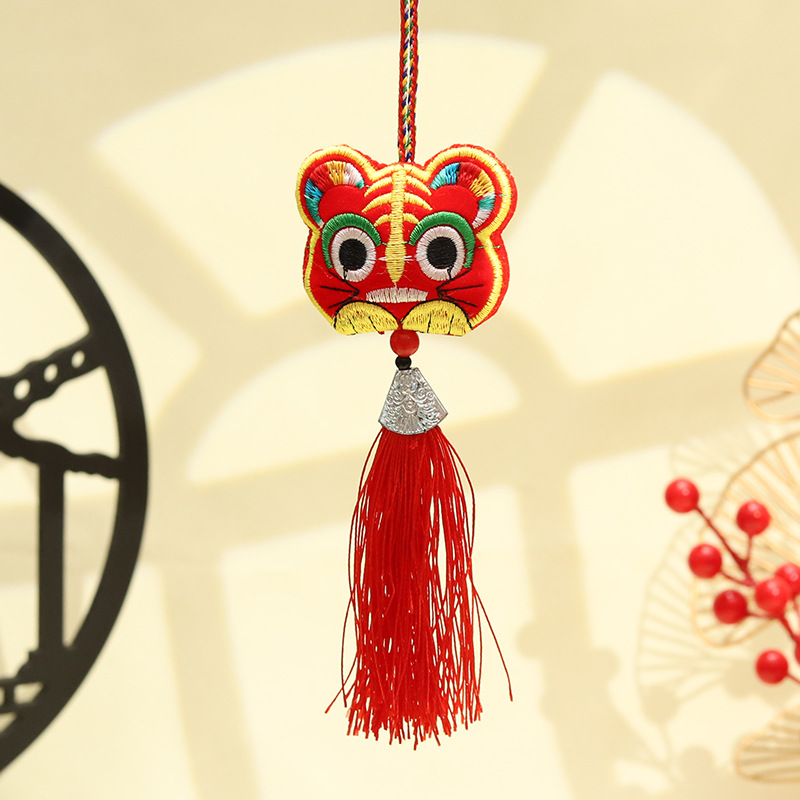 217#Hangneck Tiger Tassel Screaming Sachet Necklace