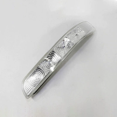 876132P000 is suitable for the 2009-2014 Kia Sorento driver's side LED turn signal side mirror light