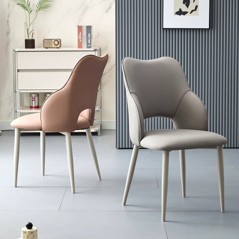 Taburete de lujo ligero minimalista italiano, silla de respaldo, silla de comedor de celebridades de Internet para el hogar, silla de estilo crema de alta calidad, simplicidad moderna