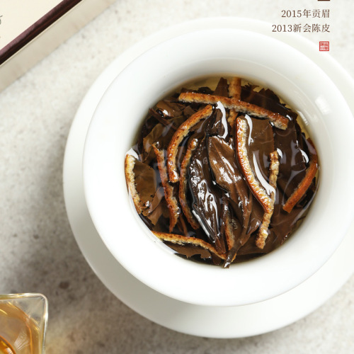 Live broadcast of the same tangerine peel white tea 2015 Gongmei with 2013 Xinhui tangerine peel small square slices biscuit tea 180g
