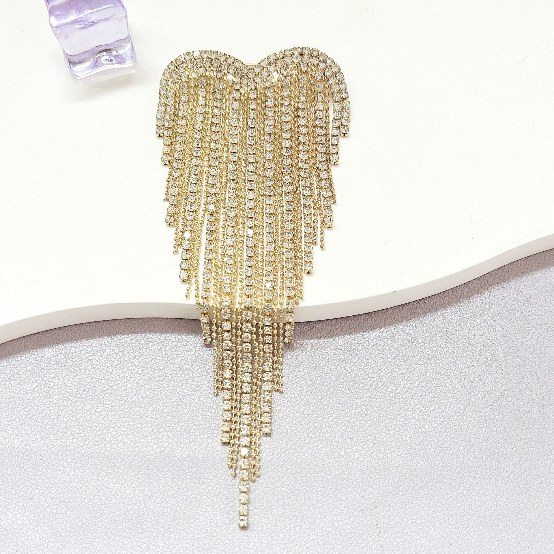 국경 간 브로치 여성 패션 술 사랑 창조적 인 의류 액세서리 높은 감각 CORSAGE 성격 보석 핀 도매