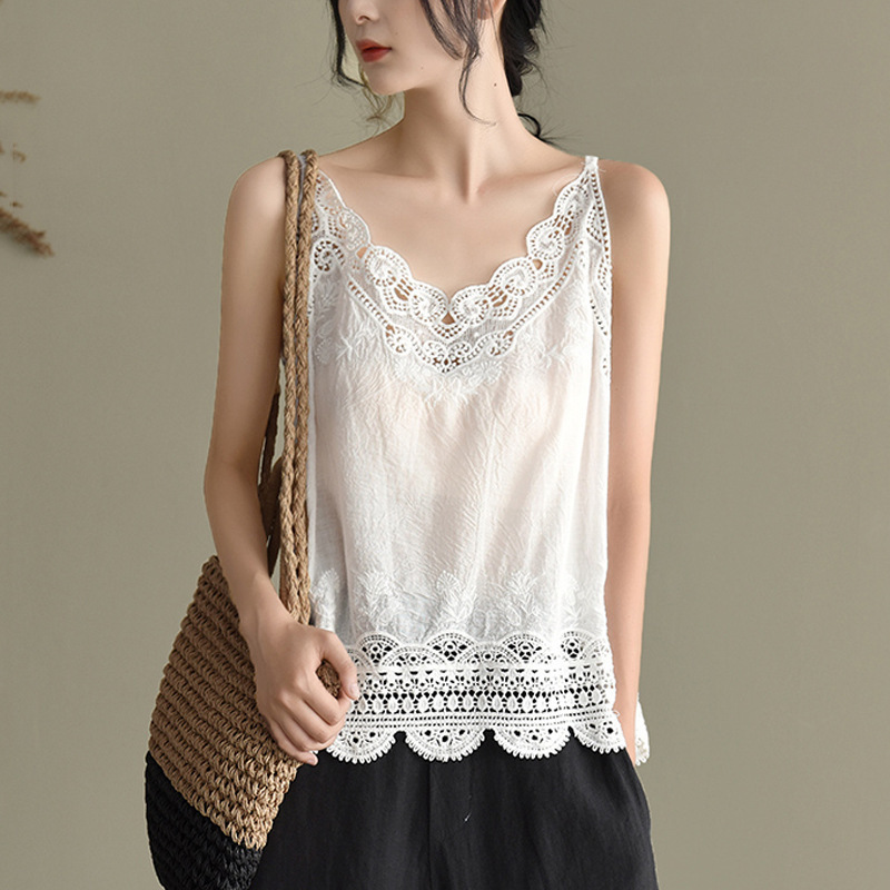 2025 New Summer Style Small Suspbottomer Women's Outer Wear Fashionable Simple Cut Out Versatile Lace Bottoming Shirt Vest Top Trbottomy