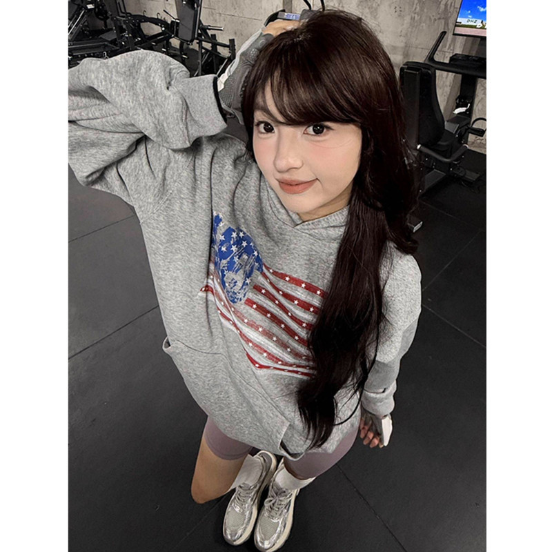 Heavyweight pure cotton American retro gray hooded sweatshirt for women, new 2025 design, niche oversized coat.