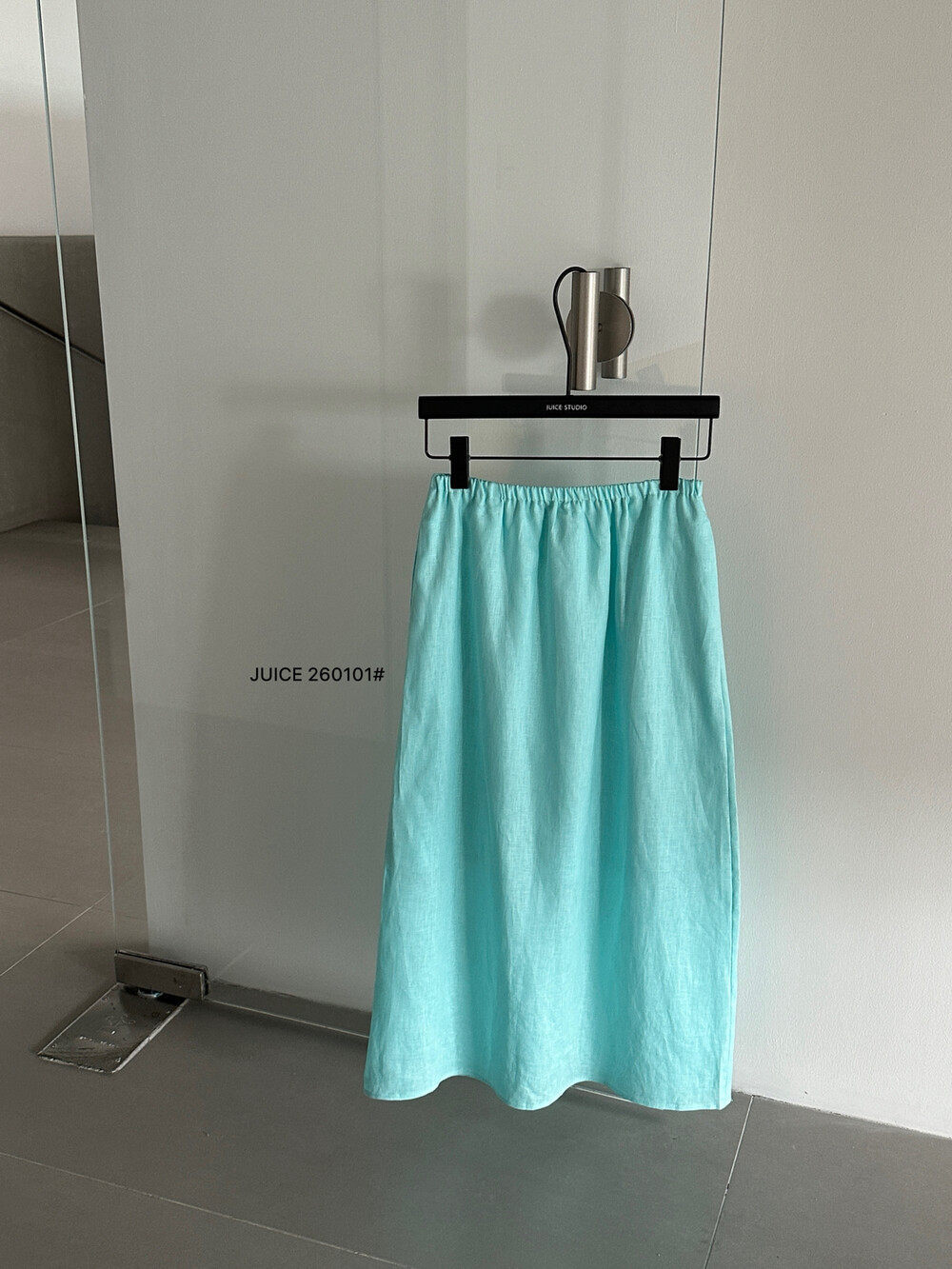 Chân váy linen cạp chun chữ A dáng dài nữ phong cách tối giản — màu đen, Xanh đen, Xanh nước biển, Màu cà phê chi tiết 8
