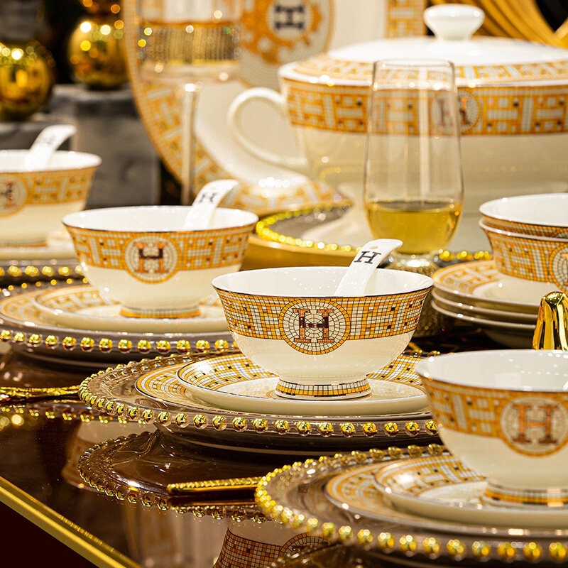 Jingdezhen Bone China Tableware Set, High-End Luxury Gift Bowl and Plate Set, European-Style Ceramic Bowl and Plate Set for Home Use