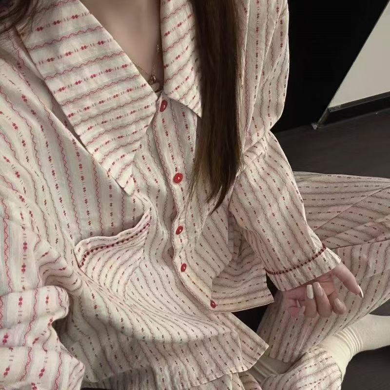 Foreign trade wholesale popular crescent cloud cotton shell pajamas for women, spring and autumn style, collared long-sleeve home wear set, cross-border Foreign trade wholesale popular crescent cloud cotton shell pajamas for women, spring and autumn style, collared long-sleeve home wear set, cross-border