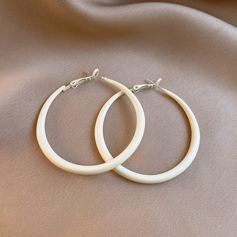 Aguja de plata, dopamina, aretes redondos de principios de primavera, personalidad femenina, diseño de moda, aretes de temperamento femenino, sentido de clase alta de nicho