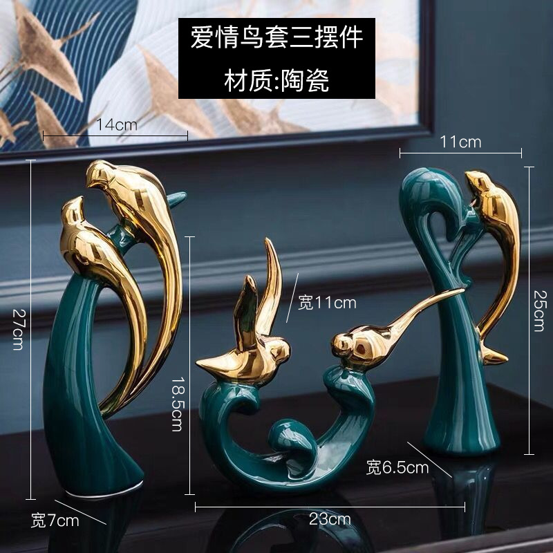 リビングルームの置物は軽くて豪華で高級な雰囲気のお酒棚の装飾品です。