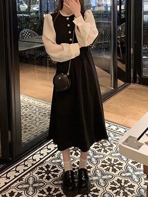 フランスの泡の長袖のワンピースの婦人服の秋の2023の新型の名媛の気質のデザイン感の赫本の長いスカート|undefined