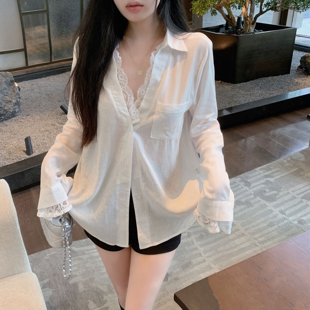 2025年轻假两件蕾丝拼接西装长袖宽松衬衫上衣女秋季2025新款