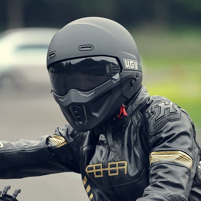 Auto Parts and Accessories — Universal Helmet Full Helmet