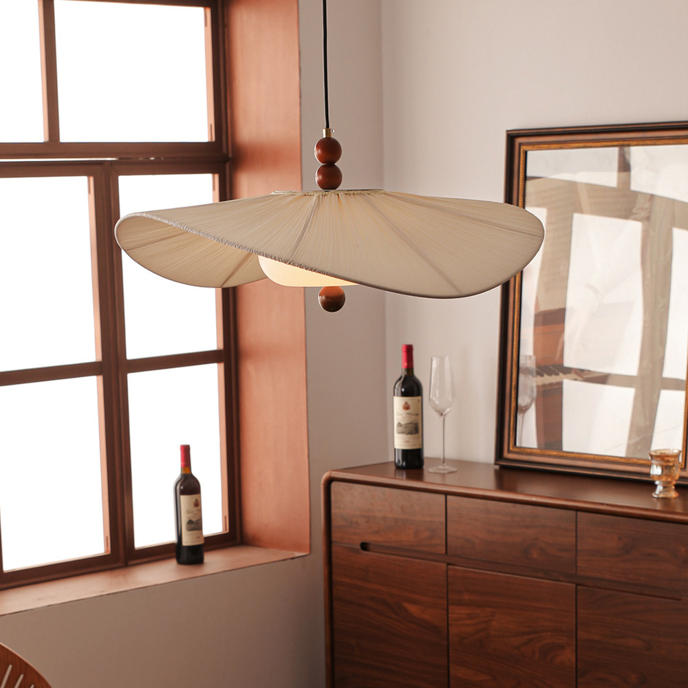 Madera maciza lámpara de tela medieval sombrero de paja lámpara de mesa de comedor francesa lámpara de dormitorio principal retro viento tranquilo lámpara de estudio comedor 222L